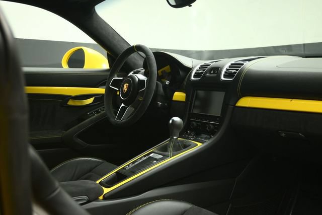 Used 2016 Porsche Cayman GT4 RWD image 34