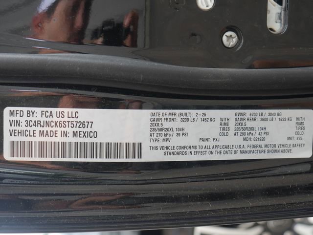 Used 2025 Jeep Wagoneer S Limited AWD/4WD image 29