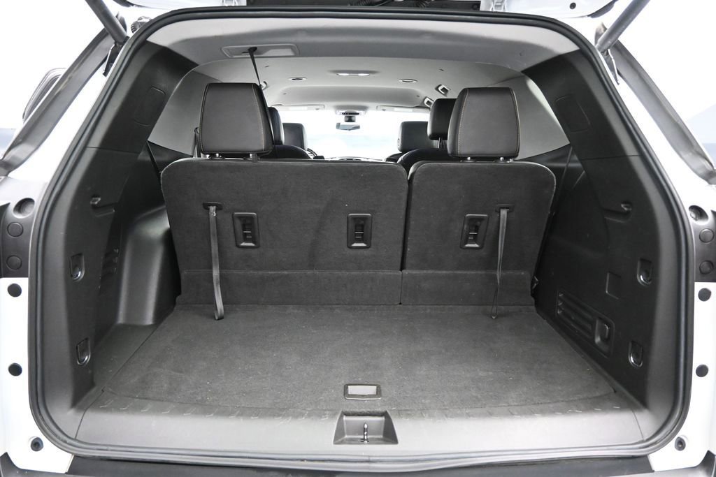 Used 2021 Chevrolet Traverse LT w/ LT Premium Package FWD image 26
