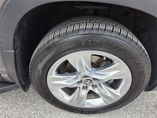 Used 2019 Toyota Highlander Limited image 10