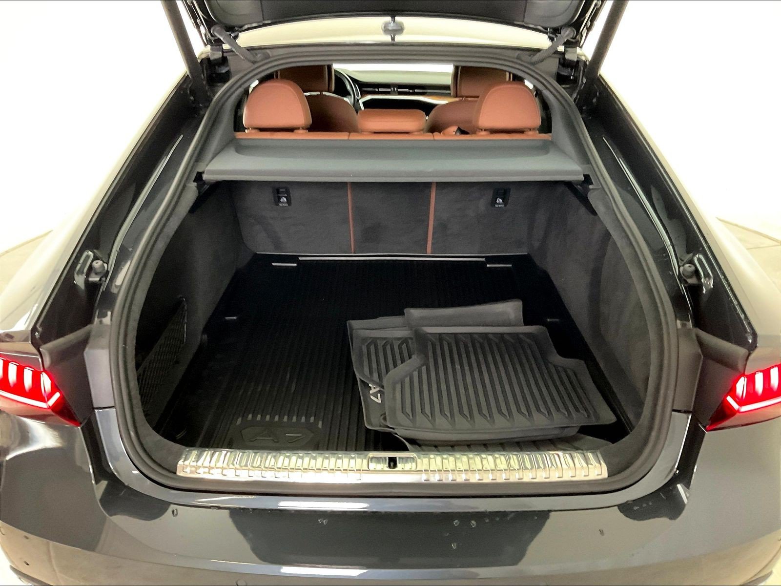 Used 2022 Audi A7 Prestige AWD/4WD image 40