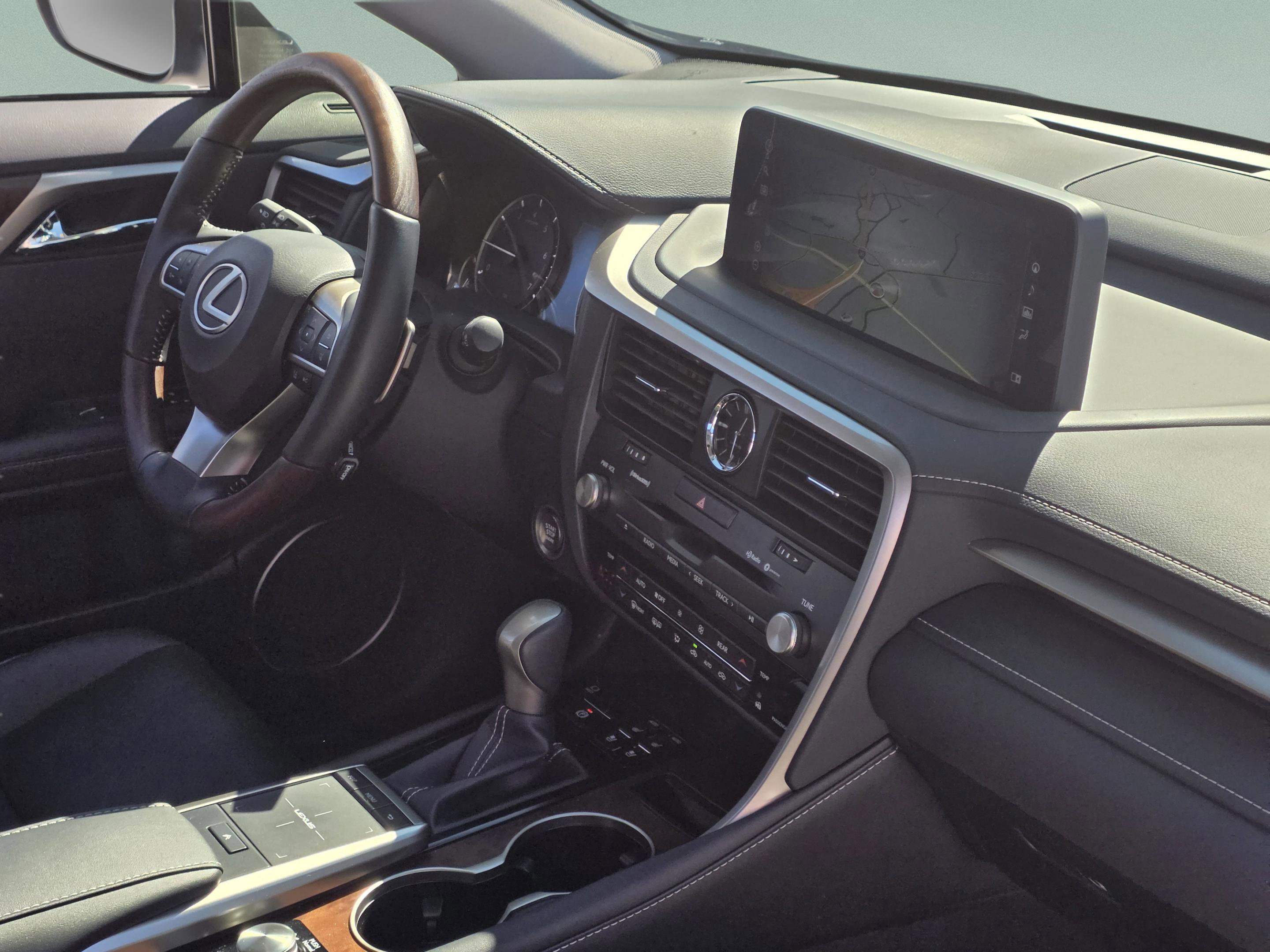 Certified 2022 Lexus RX 350L FWD w/ Premium Package image 28