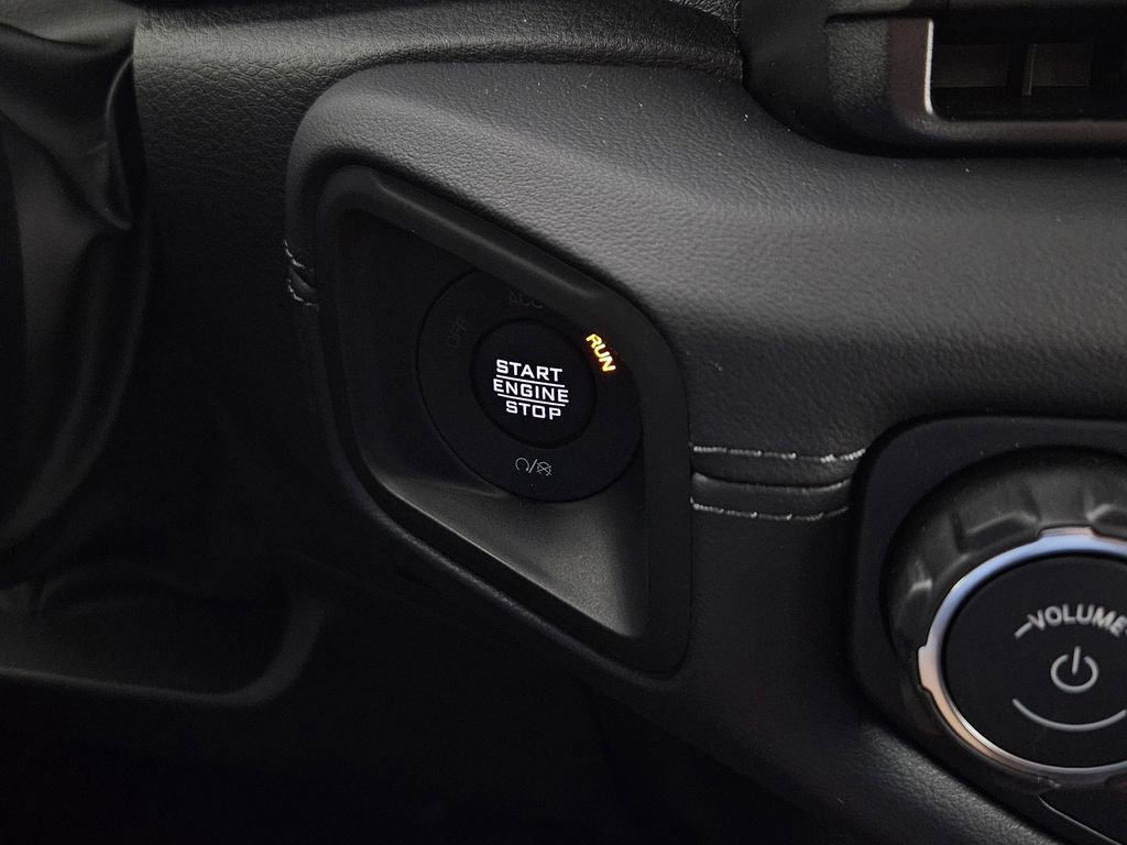 Used 2026 Jeep Wrangler Unlimited Rubicon AWD/4WD image 18