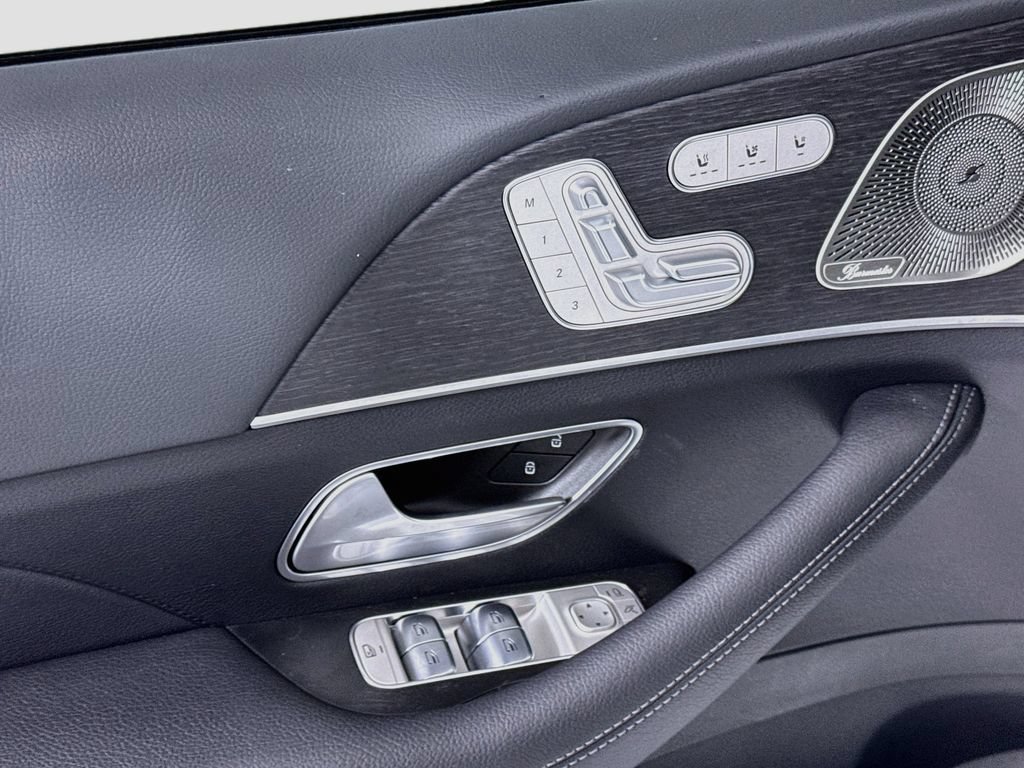 New 2026 Mercedes-Benz GLS 450 4MATIC image 25