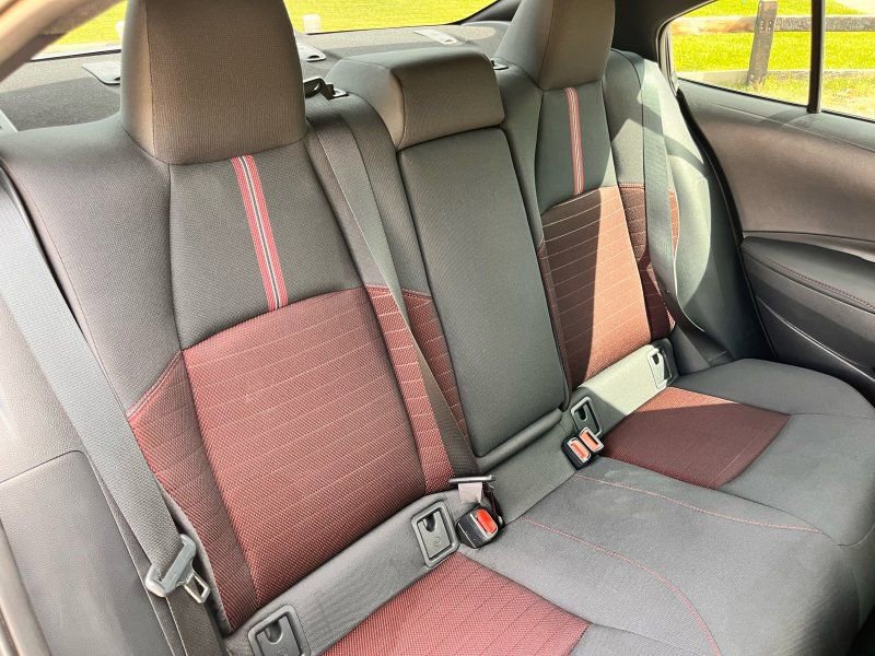 Used 2025 Toyota Corolla SE image 28