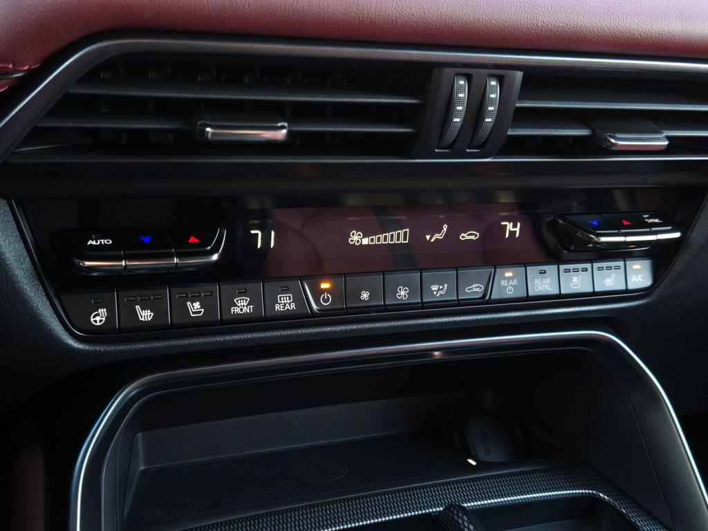 Certified 2025 MAZDA CX-70 Plug-In Hybrid w/ Premium Plus image 23