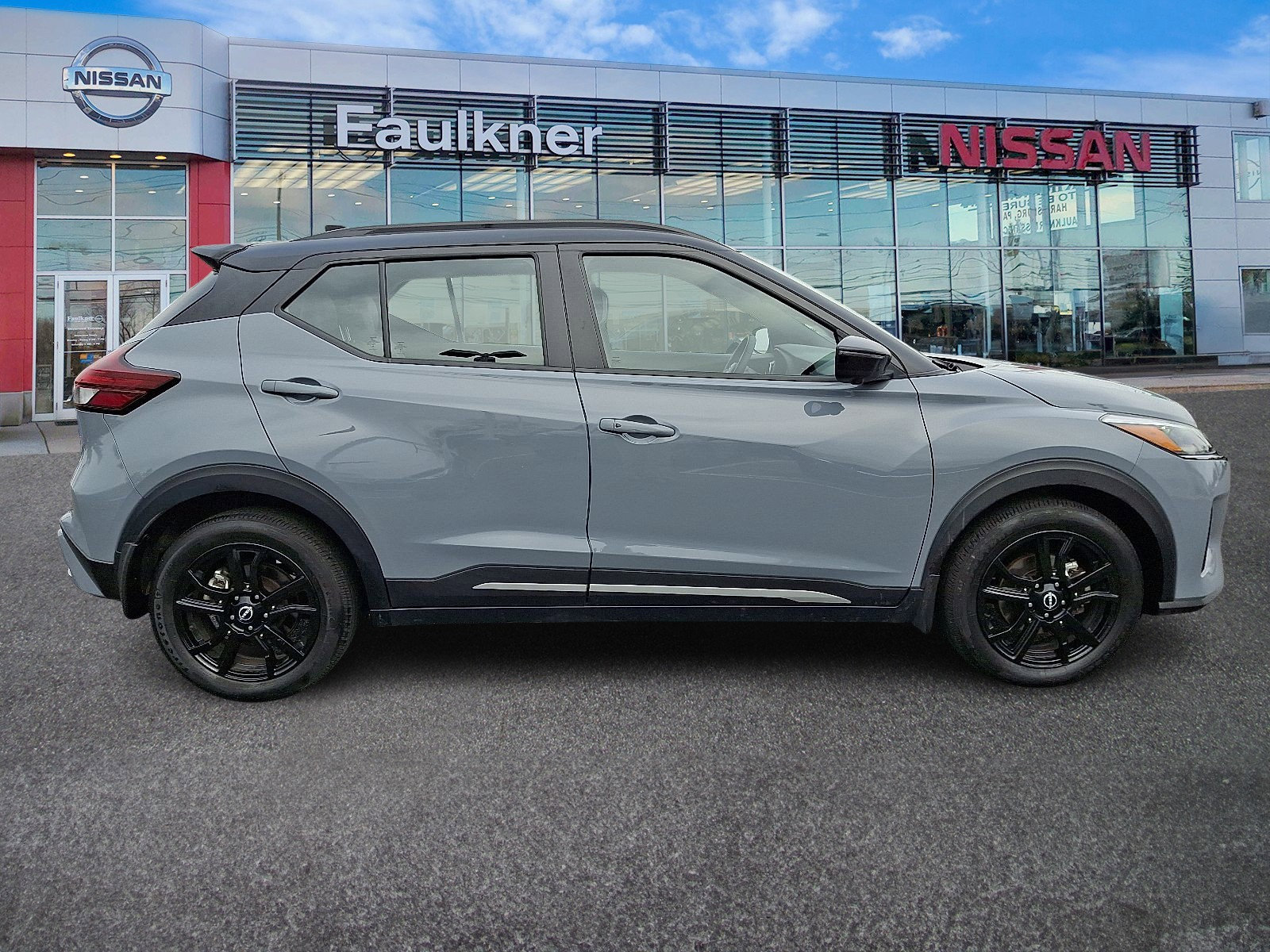 Certified 2024 Nissan Kicks SR w/ SR Premium Package image 7