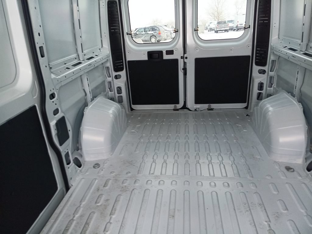 New 2025 RAM ProMaster 3500 w/ Cold Weather Group FWD image 25