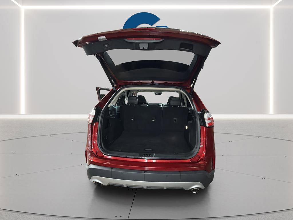 Used 2019 Ford Edge Titanium w/ Cold Weather Package image 16