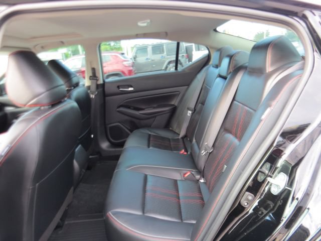 Used 2023 Nissan Altima 2.5 SR w/ SR Premium Package FWD image 12