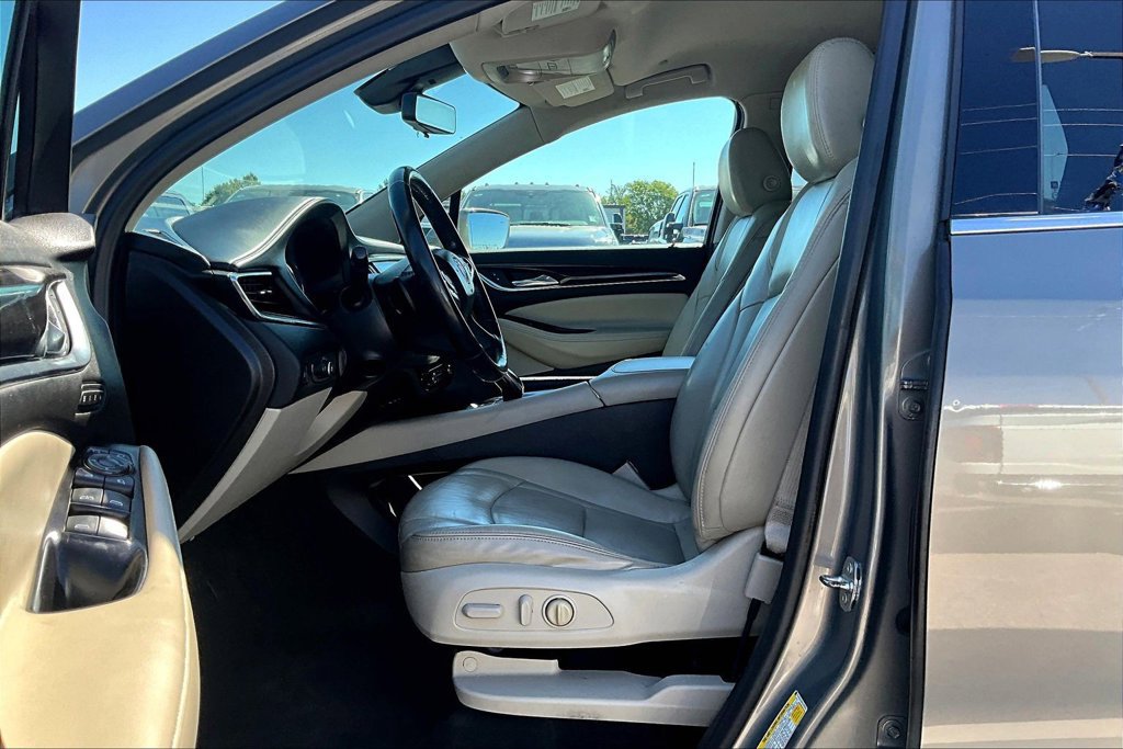 Used 2018 Buick Enclave Premium FWD image 27