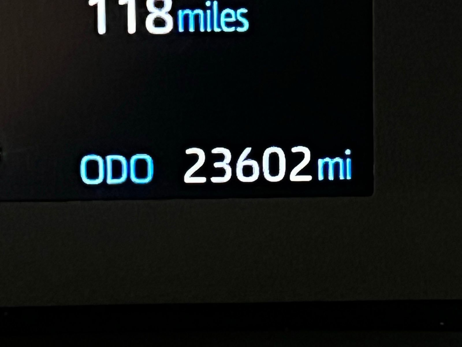 Certified 2025 Toyota Corolla Cross LE image 17