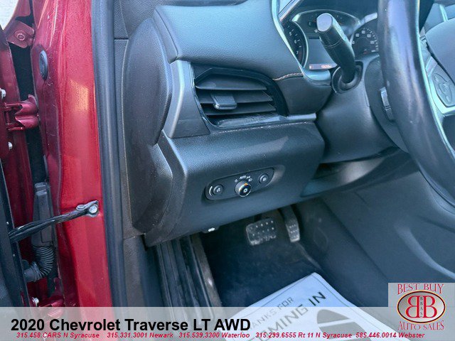 Used 2020 Chevrolet Traverse LT AWD/4WD image 17