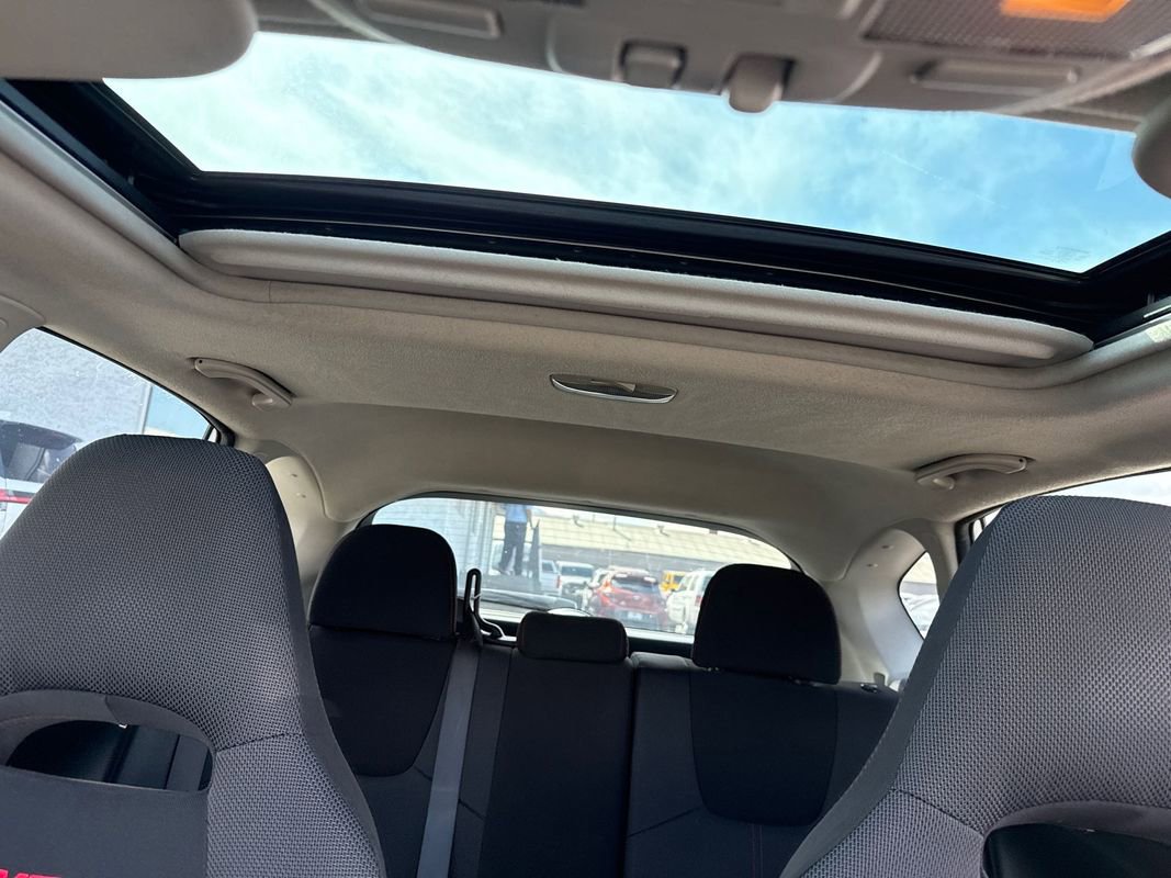 Used 2011 Subaru Impreza WRX Premium image 18