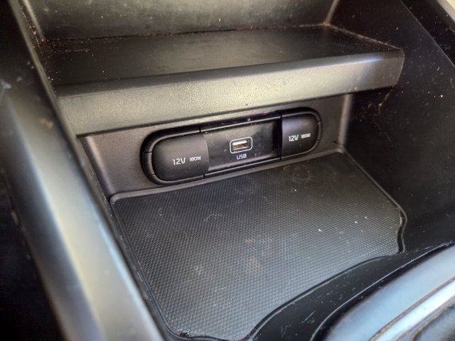 Used 2022 Kia Soul LX w/ Technology Package FWD image 23