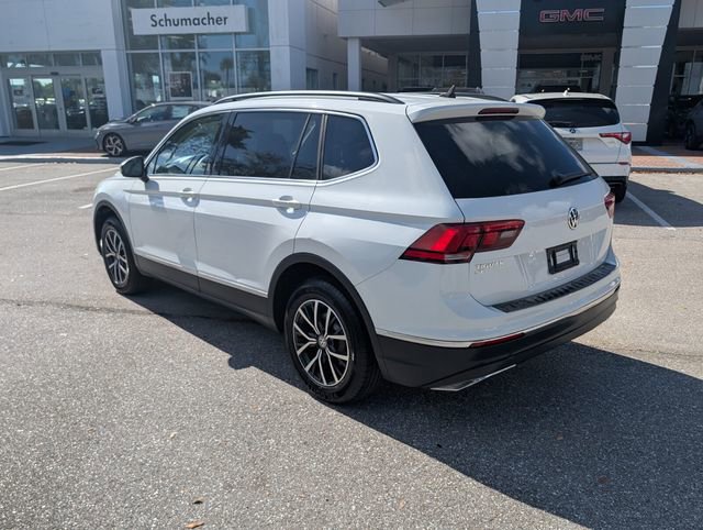 Certified 2020 Volkswagen Tiguan SE image 5