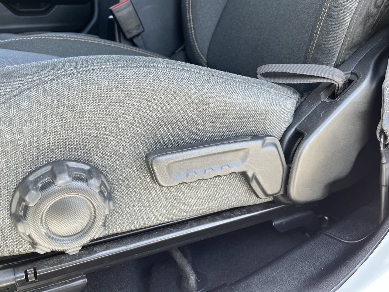 Used 2024 Jeep Wrangler Unlimited Sport AWD/4WD image 23