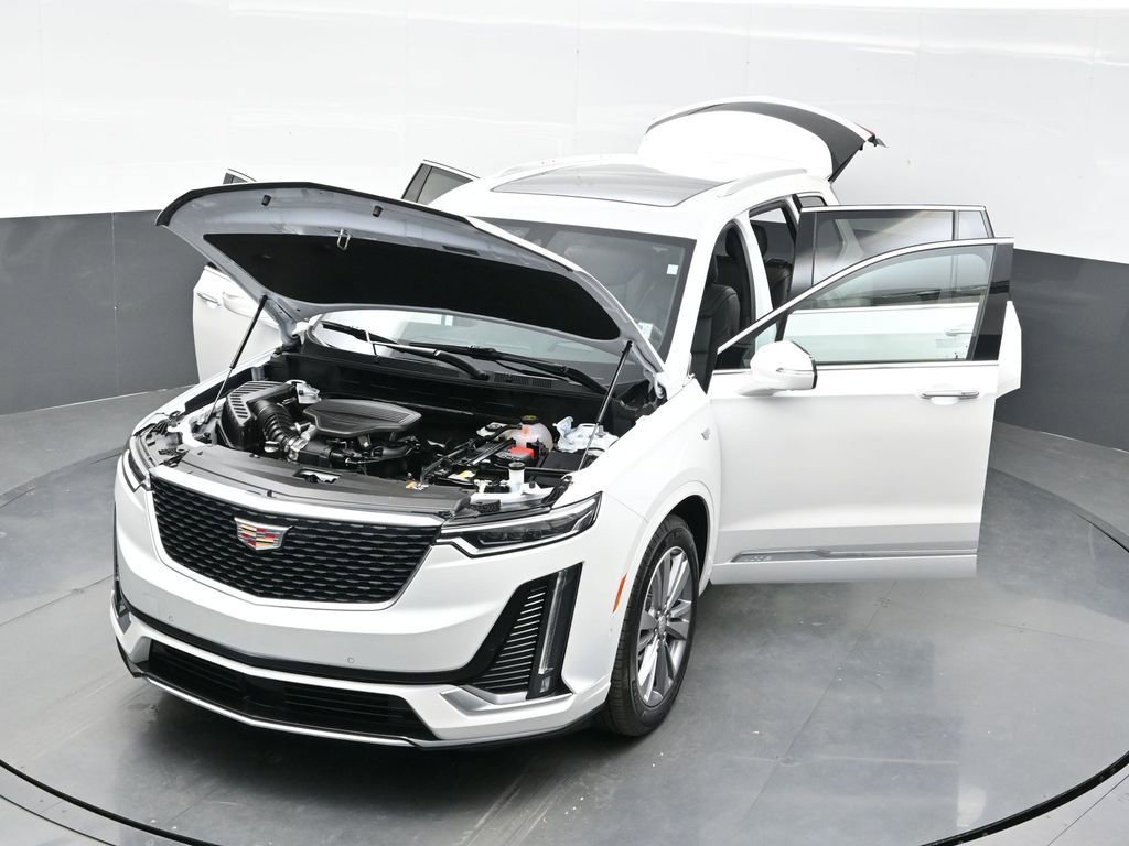 Certified 2025 Cadillac XT6 Premium Luxury w/ Platinum Package AWD/4WD image 41