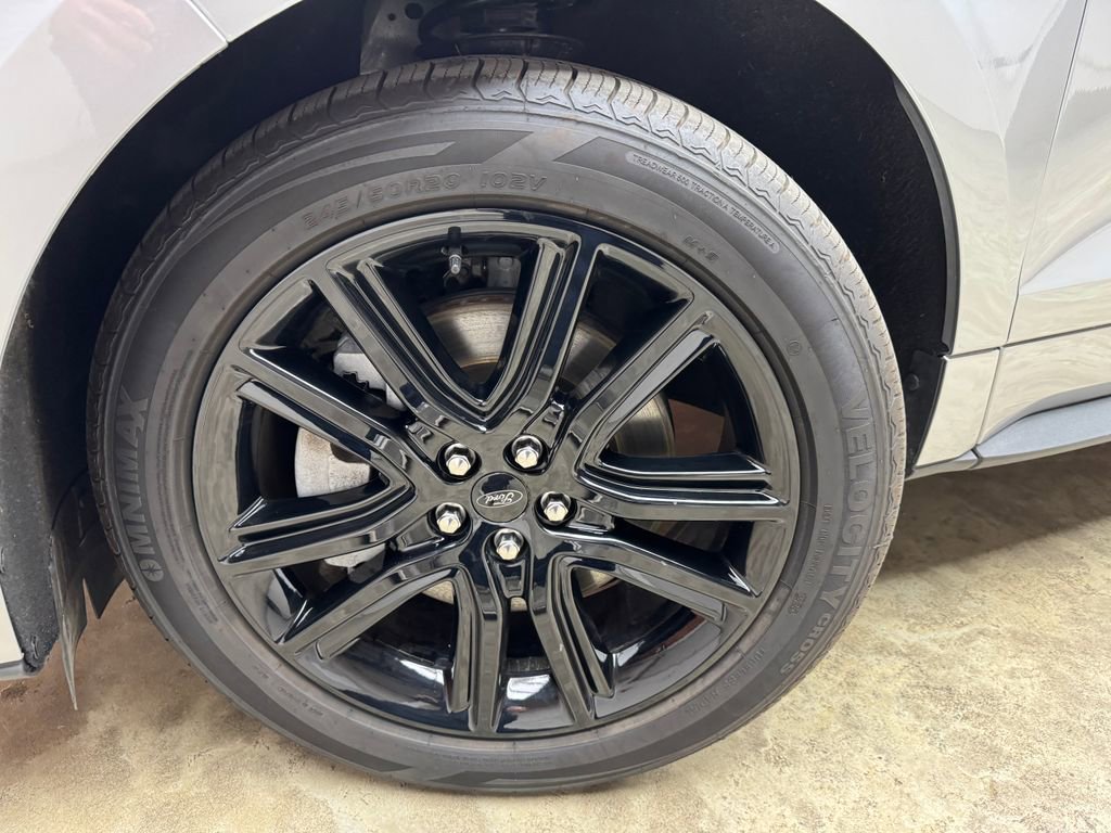 Certified 2023 Ford Edge ST-Line AWD/4WD image 29