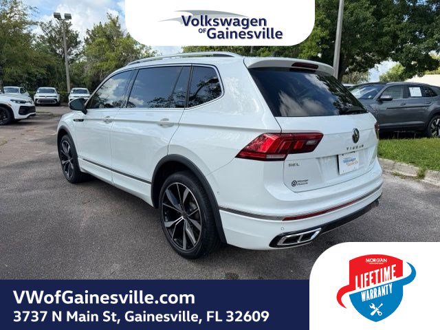 Certified 2024 Volkswagen Tiguan SEL R-Line AWD/4WD image 4