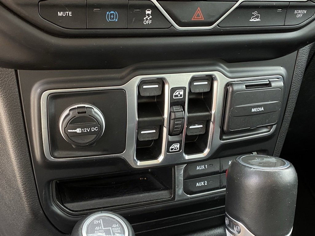 Used 2023 Jeep Wrangler Unlimited Sahara image 20