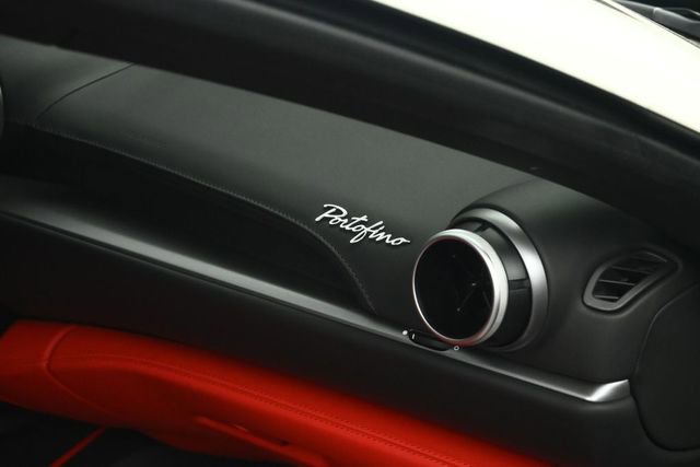 Used 2020 Ferrari Portofino RWD image 37