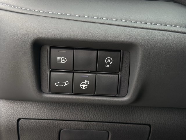 Used 2026 Toyota Highlander Limited AWD/4WD image 25