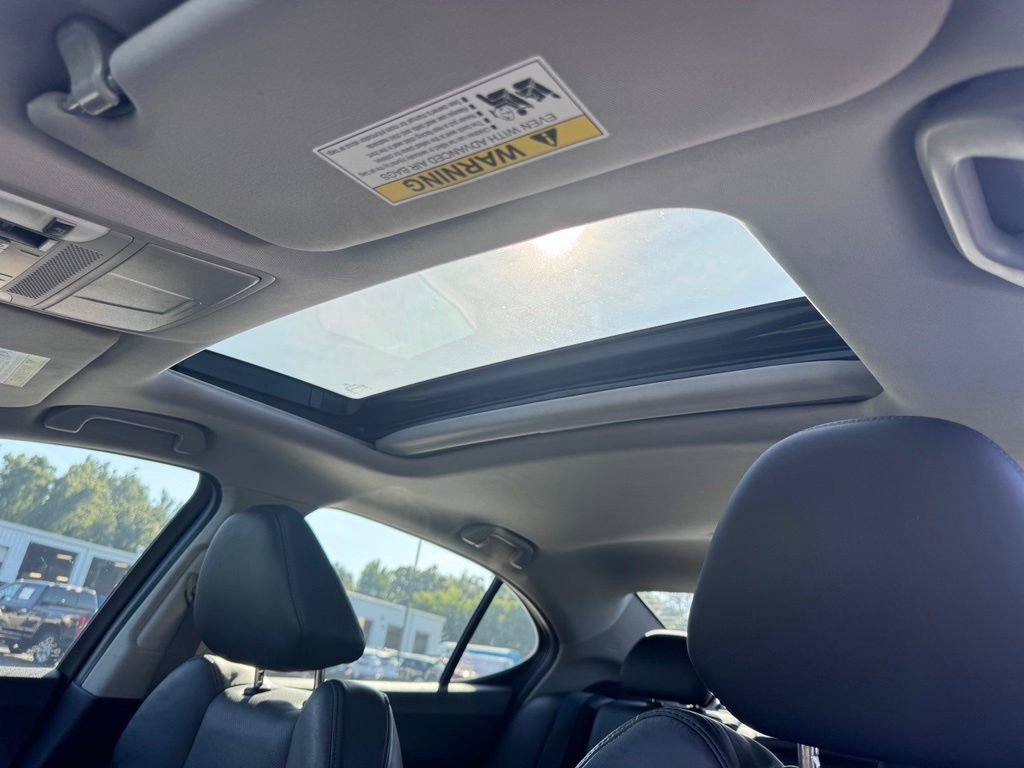 Used 2018 Acura TLX w/ Technology Package FWD image 21