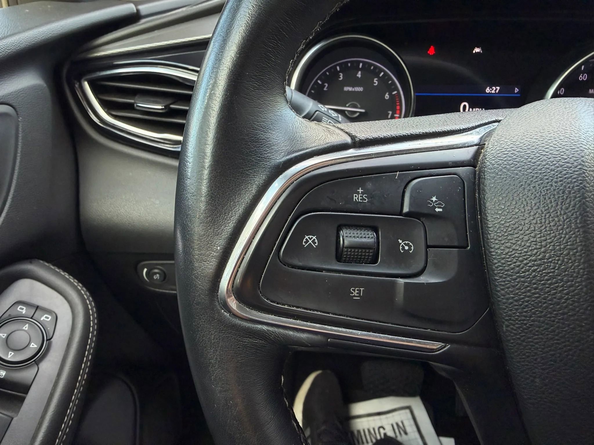 Used 2023 Buick Encore GX Select w/ Safety Package II FWD image 20