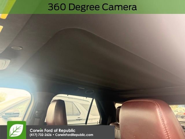 Used 2020 Ford Explorer Platinum w/ Premium Technology Package image 13