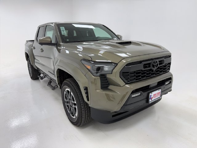 New 2026 Toyota Tacoma TRD Sport AWD/4WD image 2