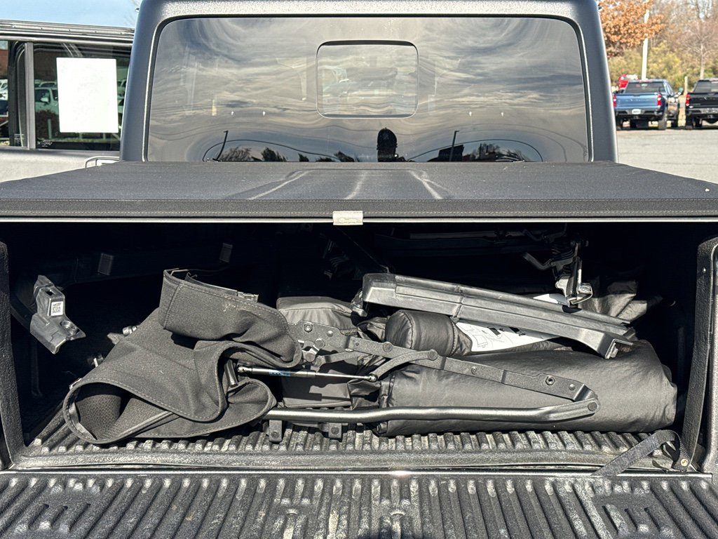 Used 2023 Jeep Gladiator Willys image 27