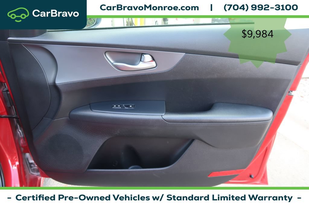 Used 2020 Kia Forte LXS FWD image 38