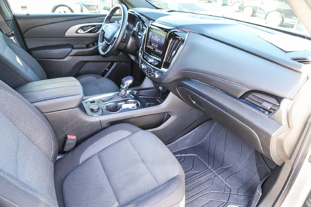 Certified 2023 Chevrolet Traverse LT FWD image 38