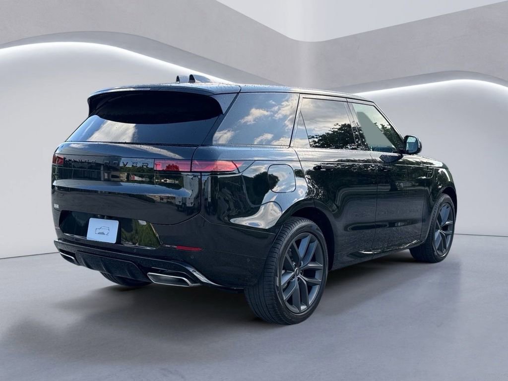 New 2025 Land Rover Range Rover Sport Dynamic SE image 4