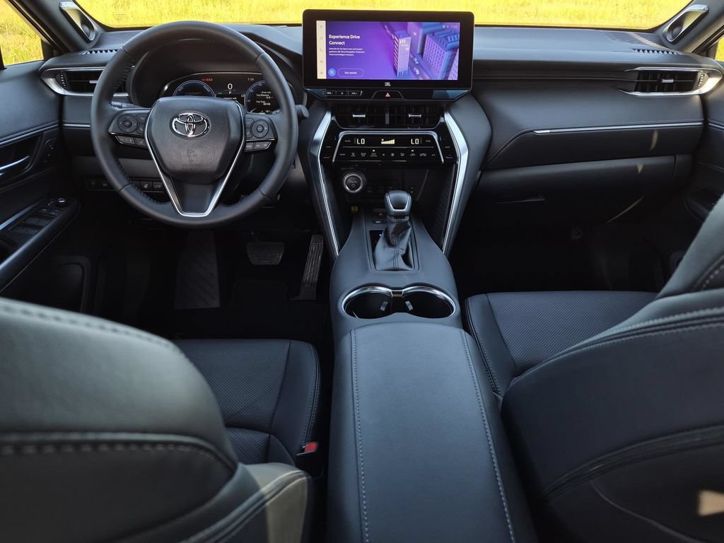 Used 2024 Toyota Venza Limited AWD/4WD image 17