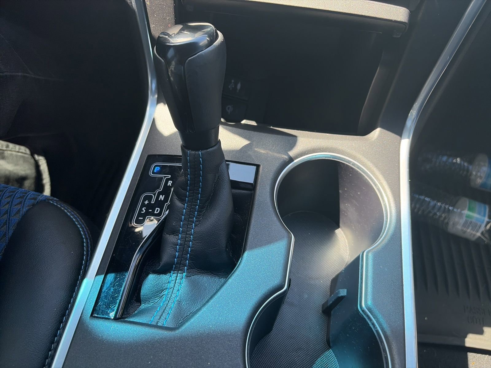 Used 2016 Toyota Camry SE FWD image 22