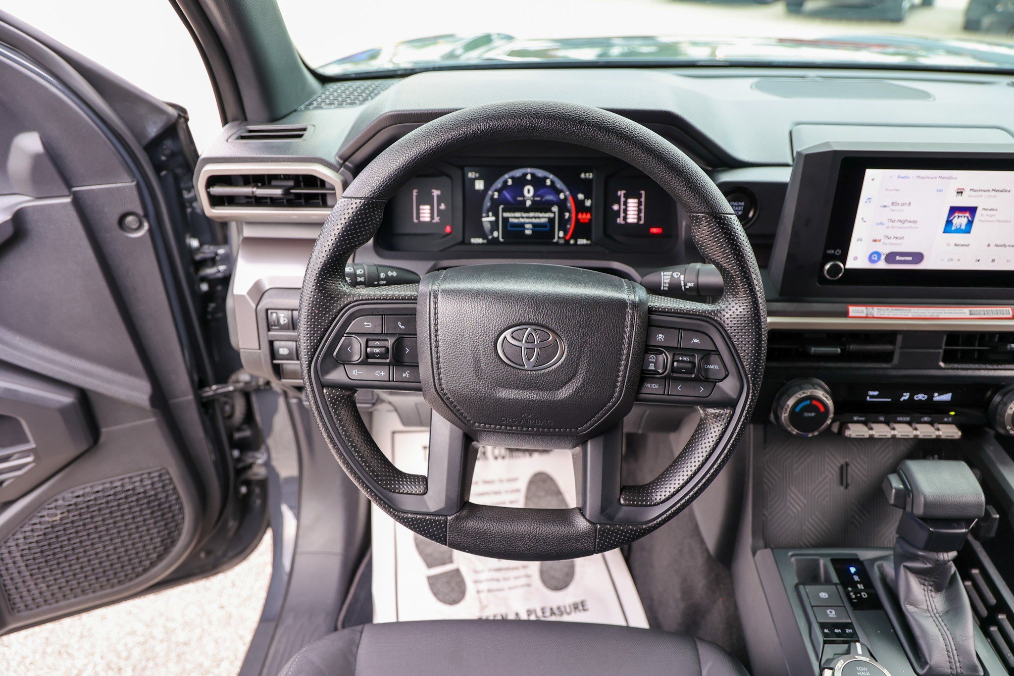 Certified 2025 Toyota Tacoma SR5 AWD/4WD image 44