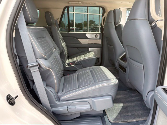 Used 2024 Lincoln Navigator Black Label AWD/4WD image 22