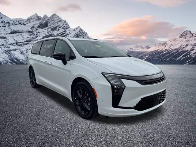 New 2027 Chrysler Pacifica Limited w/ S Appearance Package FWD image 3