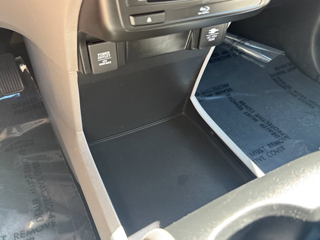 Used 2018 Honda Odyssey Elite image 31