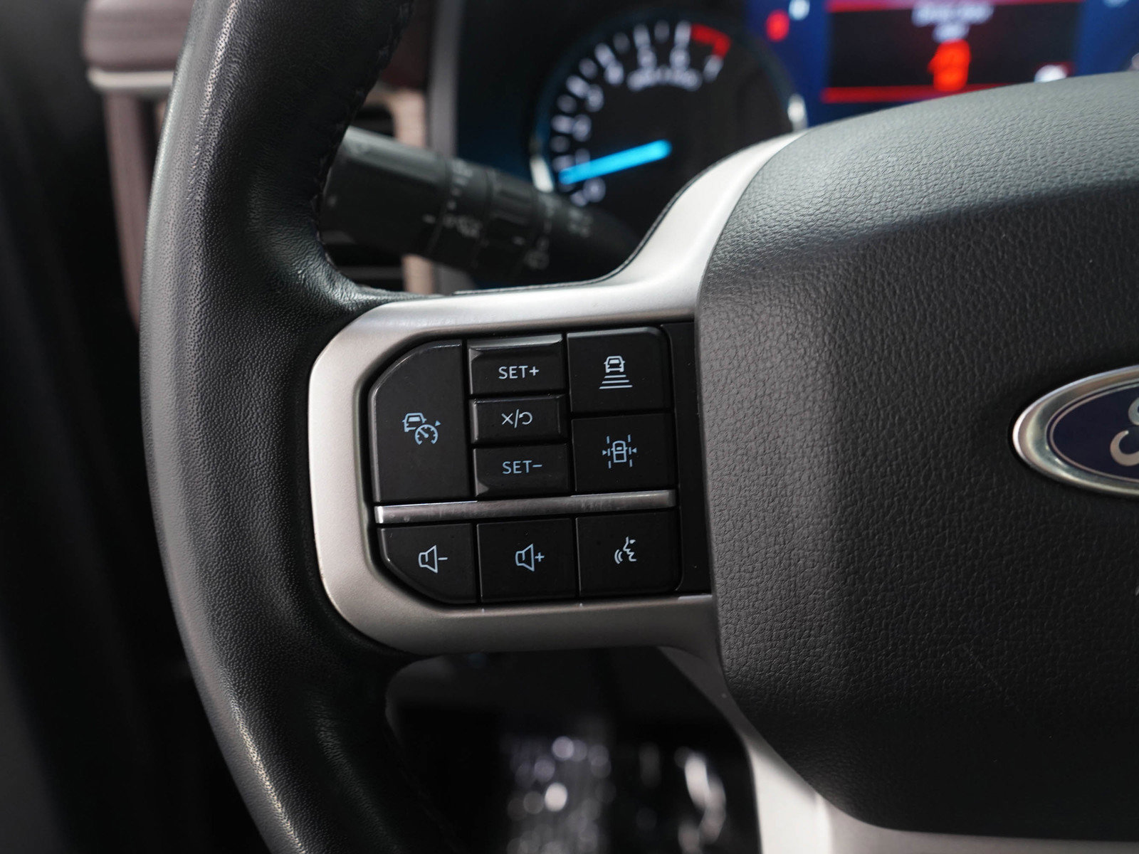 Used 2023 Ford Expedition Max Limited image 31