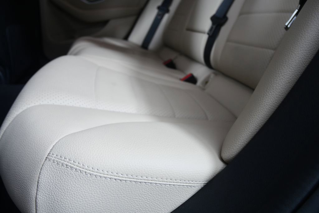 Used 2019 Mercedes-Benz C 300 4MATIC Sedan image 14