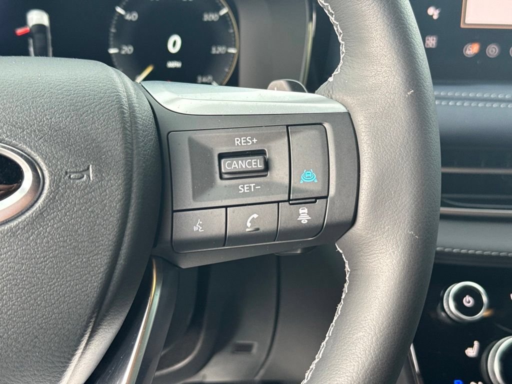 Used 2026 INFINITI QX60 Sport AWD/4WD image 15