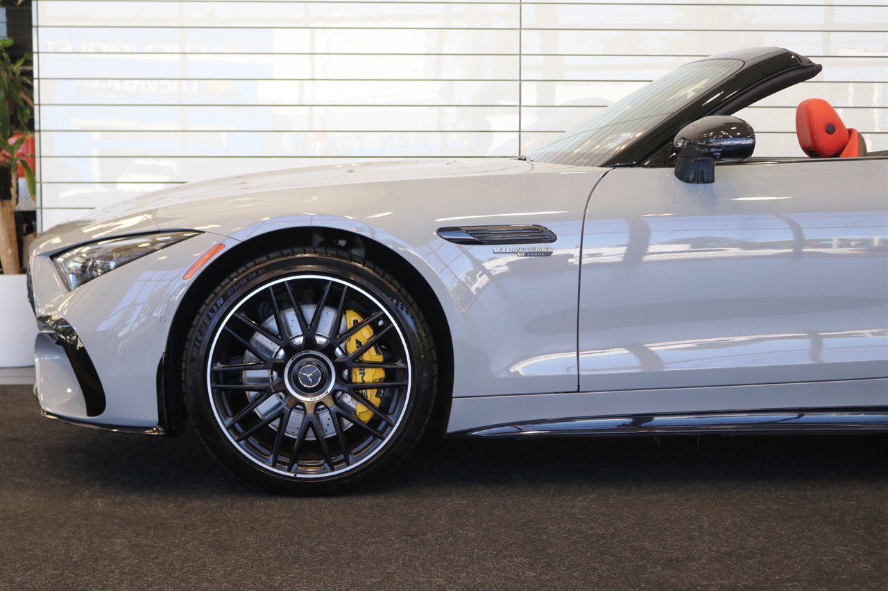 Used 2023 Mercedes-Benz SL 63 AMG 4MATIC w/ Driver Assistance Package image 48