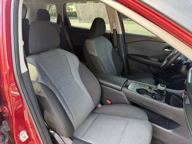 Used 2023 Nissan Rogue SV FWD image 38