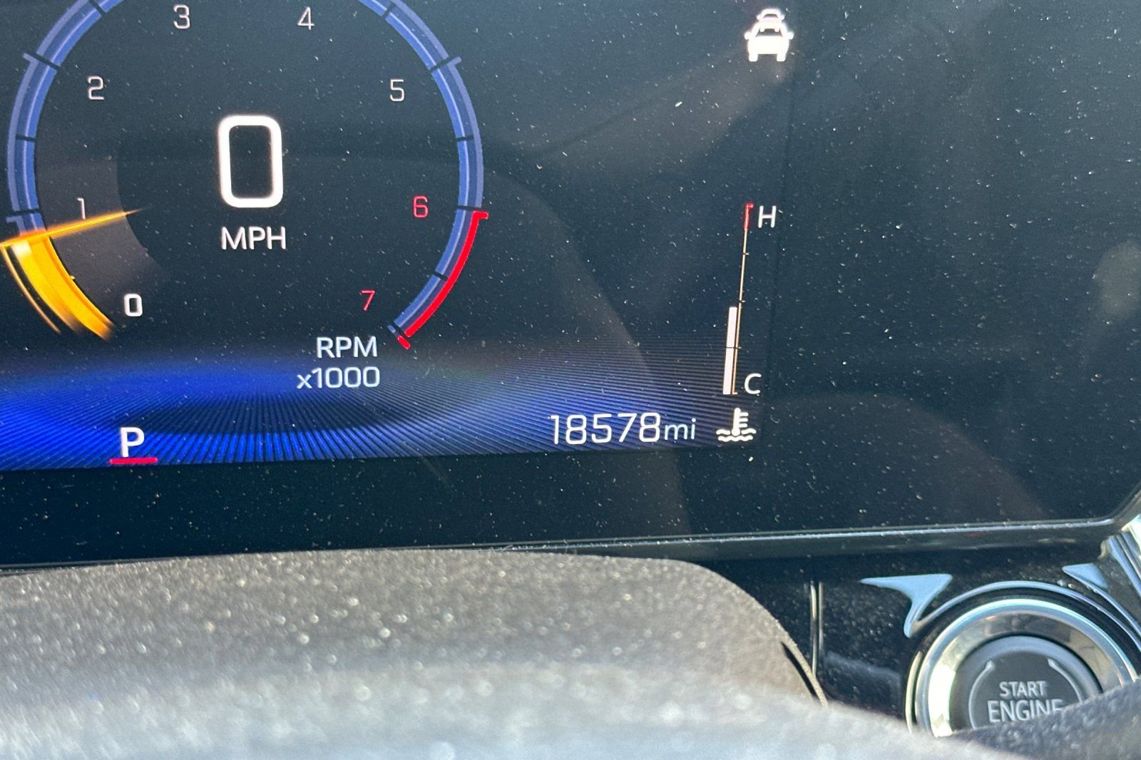 Used 2025 Chevrolet Trax RS w/ Sunroof Package image 38