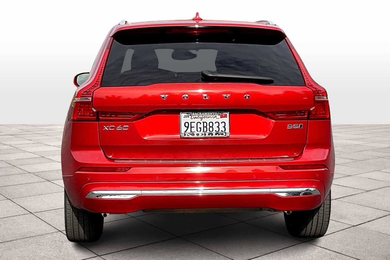 Used 2023 Volvo XC60 B5 Plus w/ Climate Package image 7