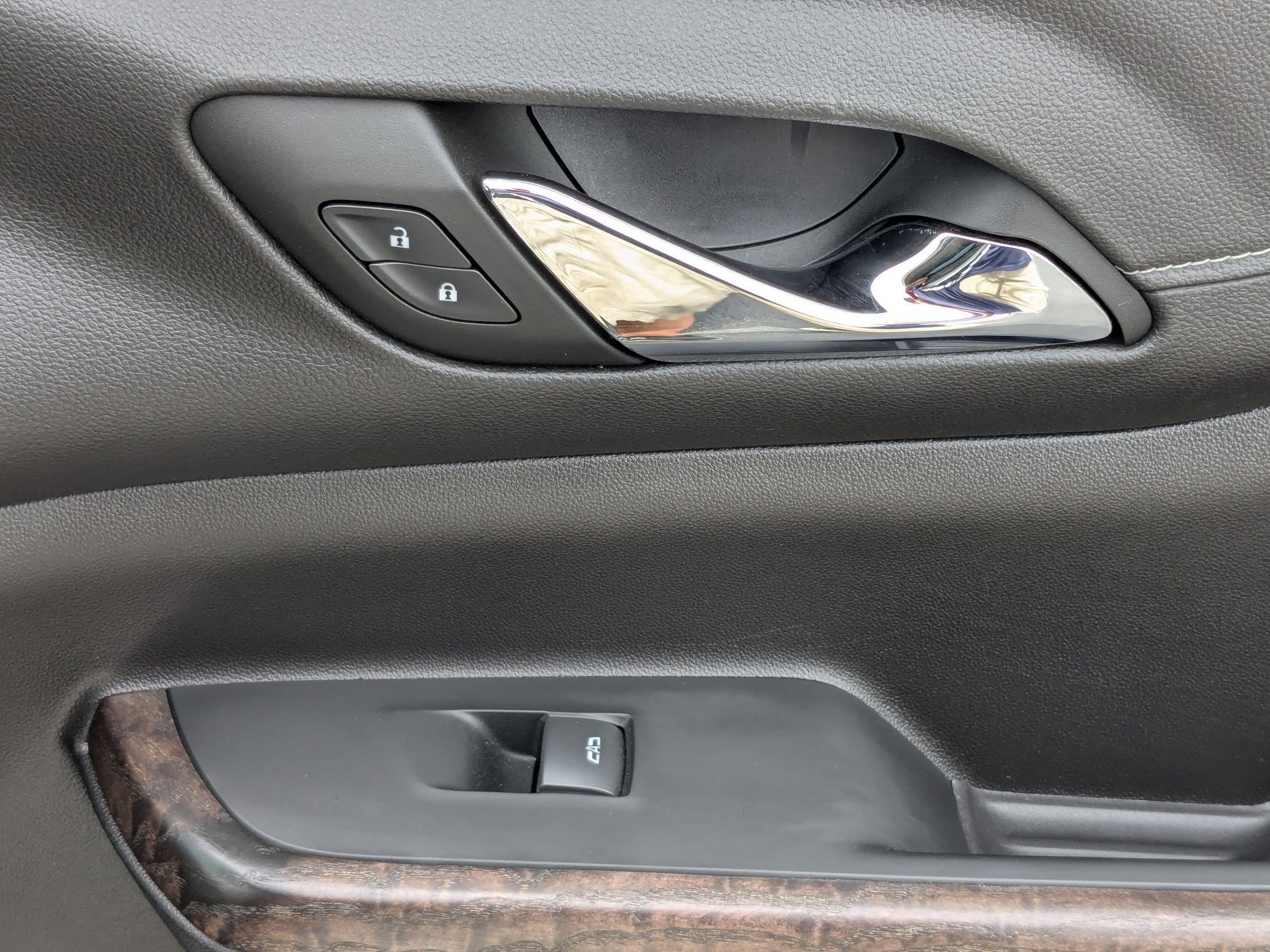 Used 2022 GMC Acadia Denali w/ Denali Technology Package image 44