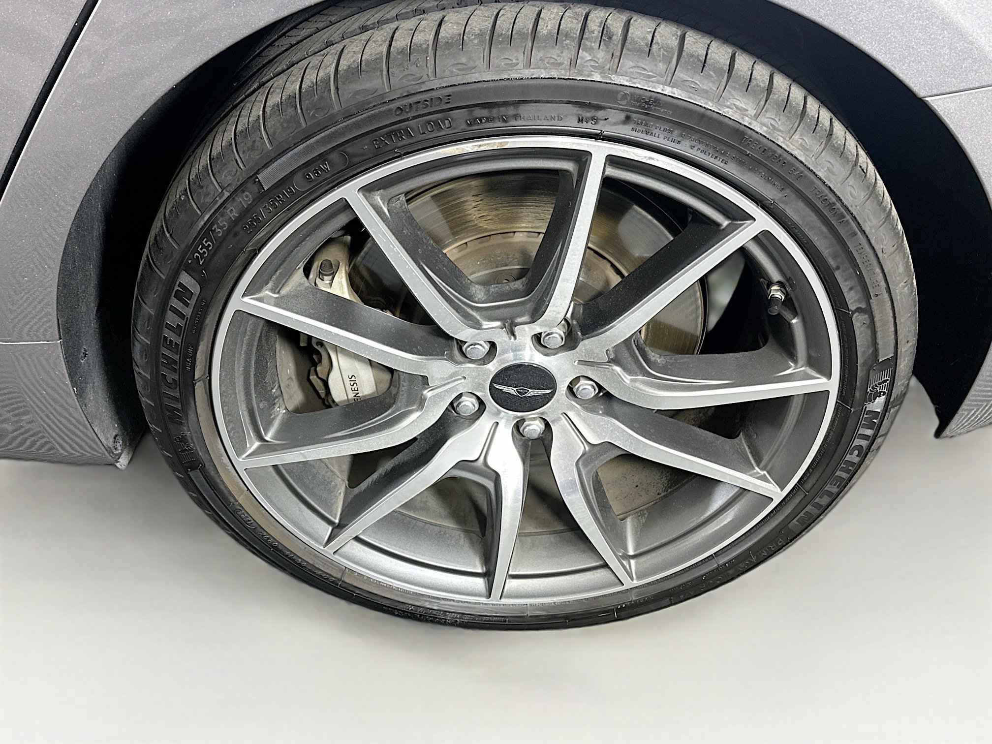 Used 2025 Genesis G70 2.5T image 11